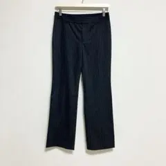 《UNTITLED》パンツ　スラックス　ピンストライプ　グレー✖️ピンク　２号