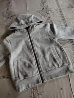 Item thumbnail for item 2630481d-f4dd-4d11-883b-a0cbea51e380