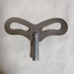 時計のゼンマイ巻き鍵