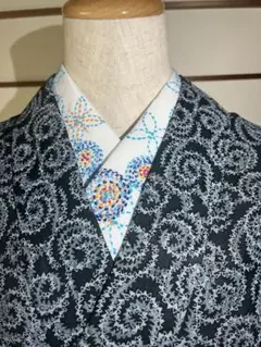 刺し子手芸による素朴でかわいい半衿