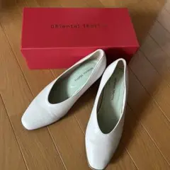 Oriental Traffic ホワイトポインテッドトゥ靴　サイズ　41