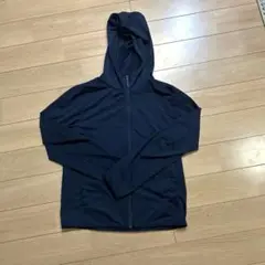 UNIQLO エアリズム　uvカットパーカー　150