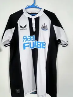 Newcastle United CASTORE シャツ