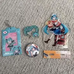 初音ミクセット　アクリルスタンド　バッジ　など