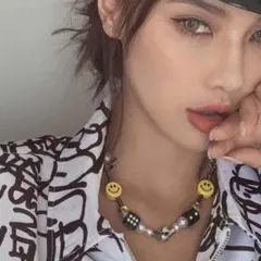 ニコちゃん ネックレス スマイリーサルーテ 蝶 ドクロ サイコロ 韓国 男女