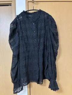 make ai レース素材の黒シャツ・長袖