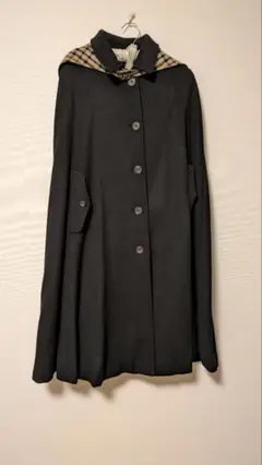 DAKS ダックス　ポンチョ　コート　ブラック　ウール90% 9号サイズ DAKS ダックス ポンチョ コート ブラック ウール90% 9号サイズ