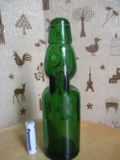 GLラムネ　レトロ瓶　打ち傷あり