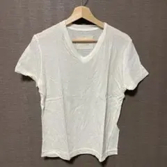 Vネック Tシャツ