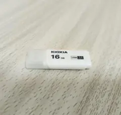 KIOXIA USBメモリ 16GB USB 3.2
