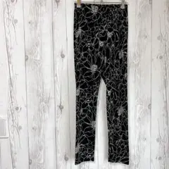 ストレッチパンツ　レディース　レギンス　黒　総柄　花　M 　スパッツ