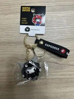 【限定】　関西万博 サンリオ　黒ミャクミャク クロミ　キーホルダー