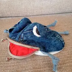 カエルのがま口ポーチ（デニムリメーク）