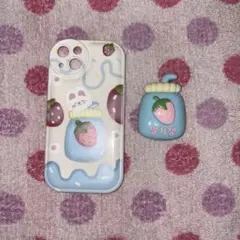 イチゴとクマデザインのiPhoneケースセット