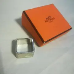 296新品 レア HERMES エルメス スカーフリング 馬車柄 スクエア カレ
