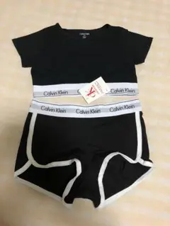 Calvin Klein Tシャツ & ショートパンツ 未使用 Sサイズ