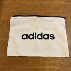 adidas ベージュ ポーチ ファスナー付き