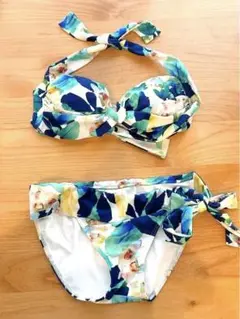 新品⭐︎LAULEA ブラックビキニ⭐︎水着 ラッシュガードセット 新品⭐︎LAULEA ブラックビキニ⭐︎水着 ラッシュガードセット