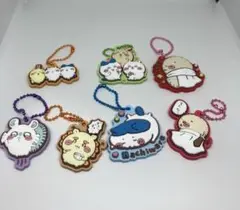 【ちいかわ】　ぷっくりラバマスグミ　キーホルダー　　ハチワレ