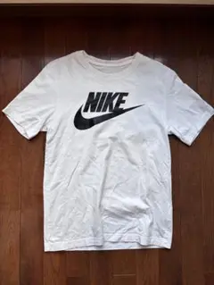 NIKE Tシャツ
