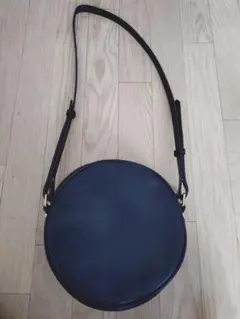 ビューティ＆ユース　ショルダーバック　ブラック
