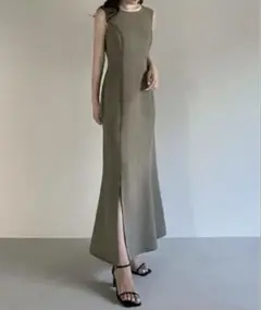 Louere リネンライクノースリマーメイドスリットワンピース