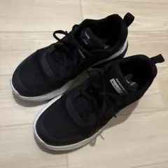 スケッチャーズ　スニーカー　黒　25.5cm