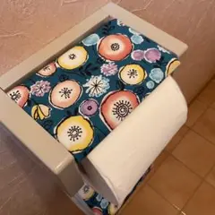 3117【2点100円、3点200円引き】丸い花柄トイレットペーパーカバー