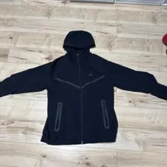 Nike ブラック フード付きパーカー