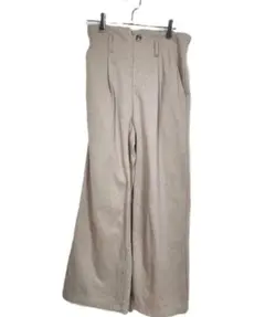 ワイドパンツ Mサイズ ベージュ タック入り フロントボタン 春服 シンプル