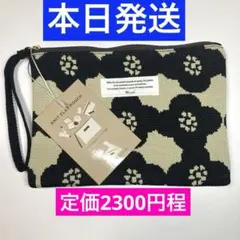 ワールドパーティー Wpc 花柄ニットフラットポーチ