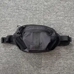 SALOMON ボディバッグ 新品未使用品