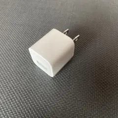 iPhone純正　コンセントプラグ　USB-A