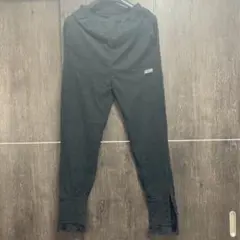 フリルパンツ