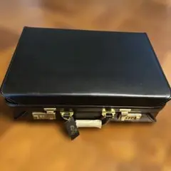 Item thumbnail for item f9e49e64-646f-403a-a1d5-474368d81a2a