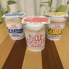 カップヌードル ポーチ 小物入れ ３点セット