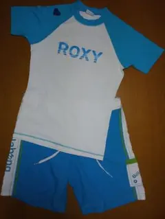 ROXYラッシュガード