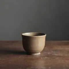 灰釉 筒茶碗 (御深井)