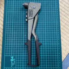 ①ロブスター HR-002D ハンドリベッタ