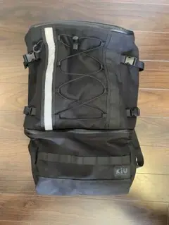 美品　KIU　キウ　 K304 ブラック フィッシングバックパック