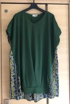 チチカカ　フラワーストライプ異素材チュニック　グリーン