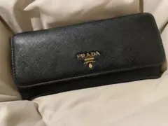 PRADA 長財布