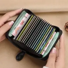 カードケース カードホルダー 白 大容量 ジャバラ コンパクト ホワイト 新品