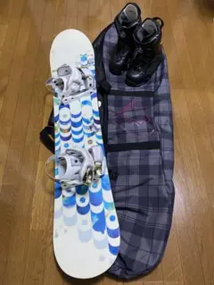 Burton フィールグッド140cm シチズンM スノーボードセット 2025年最新】BURTON Feelgood Smallsの人気アイテム - メルカリ