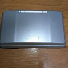 Nintendo DS シルバー 本体