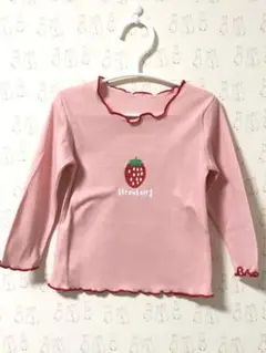 新品！いちごの長袖Tシャツ　女の子　100サイズ