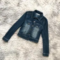 Item thumbnail for item 492d3d82-c6f7-4669-8267-c0e2bc781705