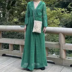 グリーン Vネック ロングワンピース ラヴィールルヴァン