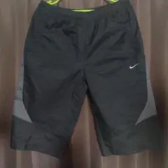 Nike ハーフパンツ　黒　L