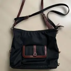 黒いナイロン3wayバッグ